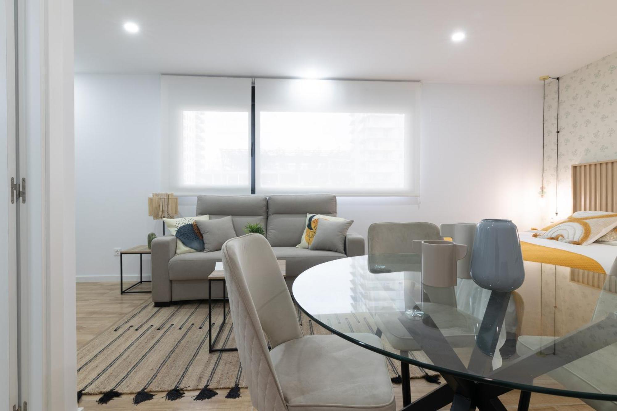 Dormforyou Arena Standard Валенсия Экстерьер фото